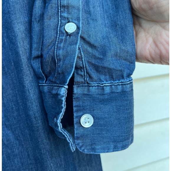 Theory blue denim-like long-sleeved button down shirt,side slits,chest pockets S - Picture 9 of 11